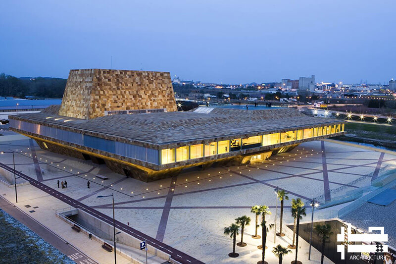 معماری سالن کنسرت برنارد چومی